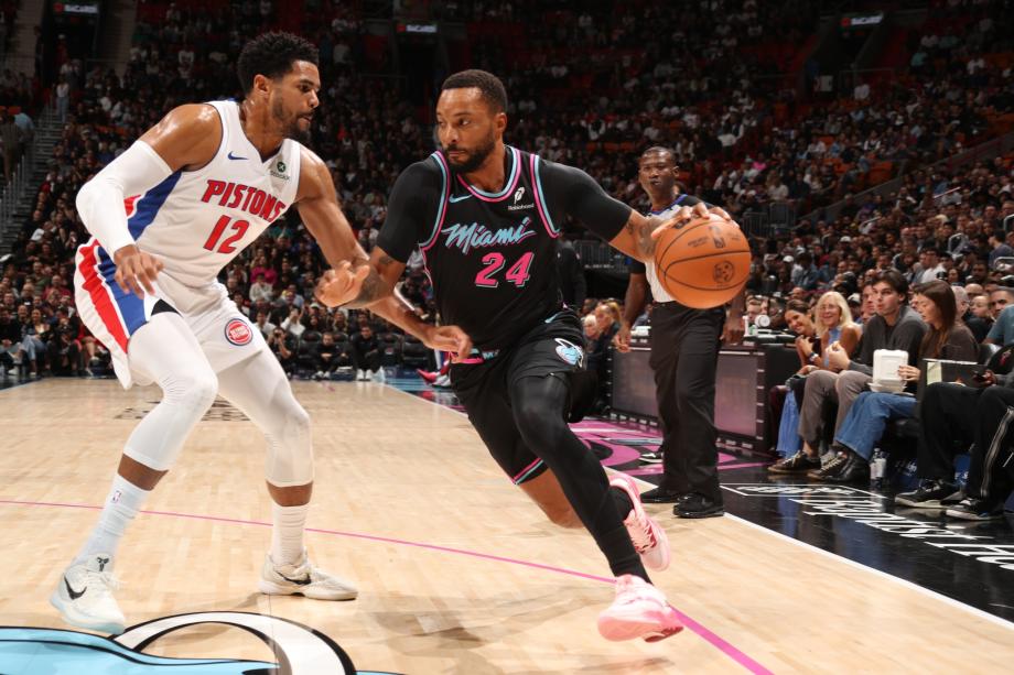 [图]康宁汉姆29+8维金斯31+6 活塞闭幕热火6连胜